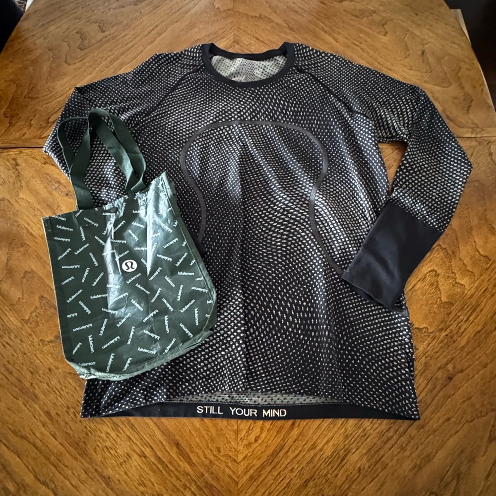 Lululemon Black and Multicolor Patterned Long Sleeve Top size 16 NO TAG